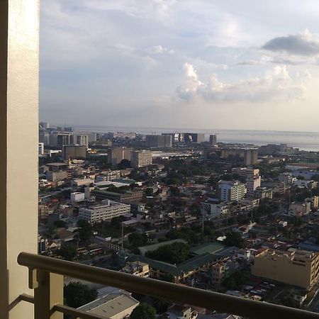 La Verti Residences Sunset View Manila Exterior foto